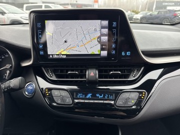 Toyota C-HR I Crossover 1.8 Hybrid 122KM 2018 Toyota C-HR 1.8 Hybrid Selection Toyota C-HR Hybri, zdjęcie 15