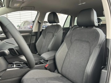 Volkswagen Golf VIII 2024 Volkswagen Golf Variant Style 1.5 eTSI mHEV 116 KM, zdjęcie 4