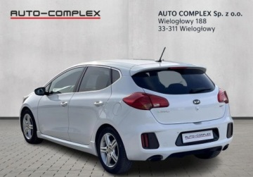 Kia Ceed II GT 5d 1.6 T-GDI 204KM 2015 Kia Ceed Kia Ceed 1.6 T-GDI GT 1.6 Benzyna 204KM, zdjęcie 2