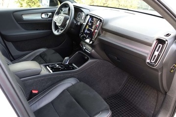 Volvo XC40 2021 Volvo XC 40 B4 Mild-hybrid AWD R-Design Bezwypadek salon PL FV23, zdjęcie 11