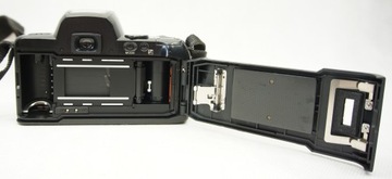 PENTAX Z-70 с объективом, крышкой и фильтром