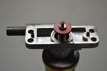 Клапан карбюратора Mercedes W124 W201 Pierburg 2E-E