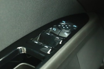 Ford Mondeo V Kombi Facelifting 2.0 EcoBlue 150KM 2020 Ford Mondeo 2.0 EcoBlue, Automat, Navi, Klima, zdjęcie 14