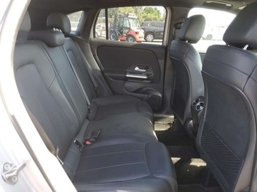 Mercedes GLA II 2021 Mercedes-Benz GLA 250 2021 2.0l 2.0 Benzyna 221KM, zdjęcie 11