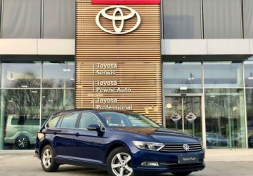 Volkswagen Passat B8 Variant 2.0 TDI BlueMotion SCR 150KM 2018 Volkswagen Passat Passat 2.0 TDI 150KM SCR Comfortline Automat Vat Mar