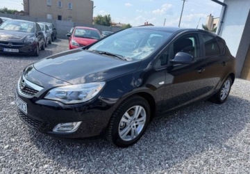 Opel Astra J Hatchback 5d 1.4 Turbo ECOTEC 140KM 2011 Opel Astra Opel Astra 1.4 T Cosmo 1.4 Benzyna 140KM, zdjęcie 30