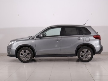 Suzuki Vitara III SUV Facelifting 1.4 BoosterJet 140KM 2019 Suzuki Vitara 1.4 BoosterJet, Salon Polska, zdjęcie 2