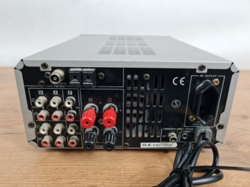Yamaha RX-E200 — ресивер 2.1 + пульт ДУ