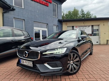 Volvo V60 II  2022 Volvo V60 Recharge T6 AWD Geartronic Core, zdjęcie 1