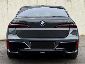 BMW Seria 7 G70 Sedan 3.0 40d 299KM 2025 BMW Seria 7 740d xDrive Sport Sedan 3.0 (299KM) 2025, zdjęcie 2