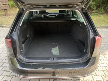 Volkswagen Passat B8 Variant Facelifting 2.0 TDI SCR 200KM 2023 Volkswagen Passat 2.0TDI 200KM 4MOTION DSG (Salon, zdjęcie 19