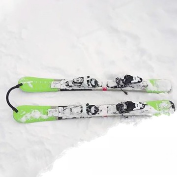 КОМПАКТНЫЙ КЛИНОВЫЙ СОЕДИНИТЕЛЬ ДЛЯ ПРОФЕССИОНАЛЬНЫХ ЛЫЖ ДЛЯ СНОУБОРДА