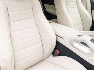 Mercedes GLS X167 SUV Facelifting 3.0 450d 367KM 2025 MERCEDES-BENZ GLS 450 d 4-MATIC AMG Line 3.0 (367KM) 2025, zdjęcie 3