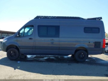 Mercedes Sprinter IV (W907/W910) 2024 Mercedes-Benz Sprinter 2500 High Roof 4-Cyl Diesel Ho 2024 2.0 Diesel 211KM, zdjęcie 2