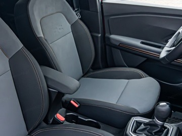 Dacia Jogger Hybrid 140 140KM 2025 Od ręki - Extreme+ 7os. 1.6 Full Hybrid 140KM, zdjęcie 4