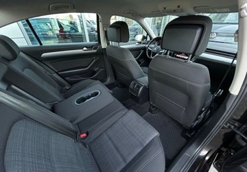 Volkswagen Passat B8 Limousine Facelifting 1.5 TSI EVO 150KM 2020 Volkswagen Passat Business Pakiety, GPS, ergoComfort, ACC, KEYLESS, Bezwy, zdjęcie 9
