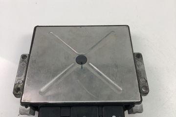 JEDNOSTA ŘÍDÍCÍ MOTORU ECU VOLVO S40 II (MS) 30788961 2009