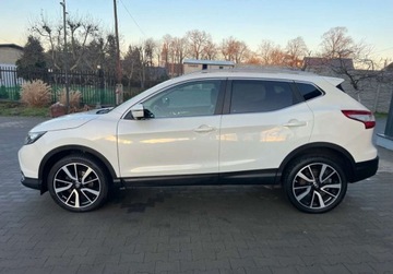 Nissan Qashqai II Crossover 1.2 DIG-T 115KM 2016 Nissan Qashqai 1.2 Benzyna 115 KM Panorama Nawigacja Sensor Kamera 1.2, zdjęcie 1