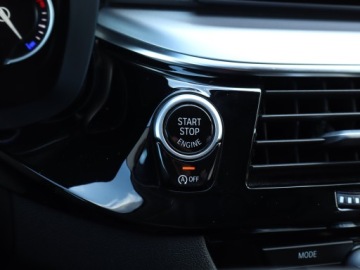 BMW Seria 5 G30-G31 2018 BMW 5 520d, Automat, Skóra, Navi, Klima, zdjęcie 17