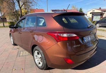 Hyundai i30 II Wagon 1.4 CVVT 100KM 2013 Hyundai i30 Hyundai i30 i30cw 1.4 Style 1.4 Benzyna 99KM, zdjęcie 3