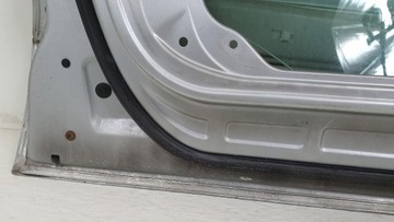 DVEŘE LEVÝ PŘEDNÍ 761 MERCEDES W245
