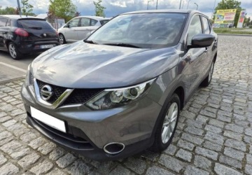 Nissan Qashqai II 2015 Nissan Qashqai Nissan Qashqai II ROK 2015 1.2 Benzyna 111KM