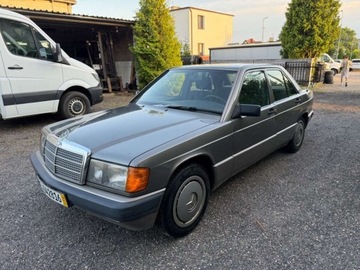Mercedes 190 2.0 E 118KM 1989