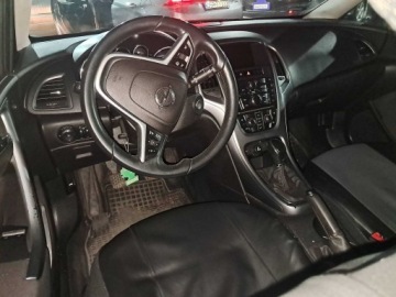 Opel Astra J Hatchback 5d Facelifting 1.6 Twinport ECOTEC 115KM 2014 Opel Astra 1.6 16V, Klima, Tempomat, Parktronic, zdjęcie 1