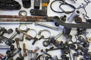 SUZUKI DL 1000 V-STROM 02-09 БОЛТЫ ВИНТЫ