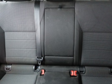 Skoda Octavia III Kombi 1.6 TDI CR DPF 110KM 2014 Skoda Octavia 1.6 TDI, Navi, Klima, Klimatronic, zdjęcie 9