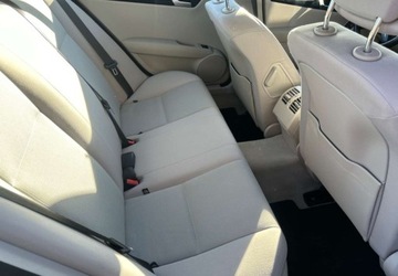 Mercedes Klasa C W204 Limuzyna 1.8 180 CGI BlueEFFICIENCY 156KM 2011 Mercedes-Benz Klasa C 1,8 benzyna 156KM, Automat, Idealny Stan, Bardzo Zad, zdjęcie 19