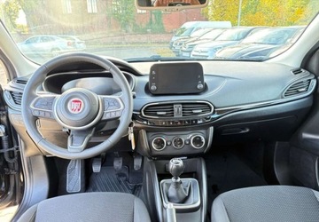 Fiat Tipo II Hatchback Facelifting 1.6 MultiJet 130KM 2022 Fiat Tipo Fiat Tipo 1.6 MultiJet 1.6 Diesel 130KM, zdjęcie 10