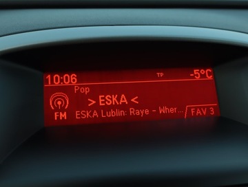 Opel Astra J Hatchback 5d 1.4 Turbo ECOTEC 140KM 2011 Opel Astra 1.4 T, Klima, Tempomat, Parktronic, zdjęcie 11