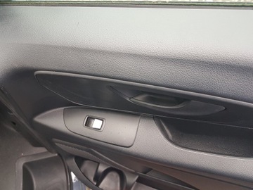 Mercedes Vito W447 e-Vito Van Długi Elektryczny 85kW 116KM 2020 Mercedes Benz Evito LANG, zdjęcie 17