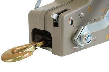 Лебедка ручная для прицепа-эвакуатора UNITRAILER 1135кг с ремнем