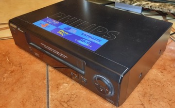 Видеомагнитофон Philips VR410, ОРИГИНАЛЬНЫЙ ПУЛЬТ!