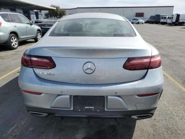 Mercedes Klasa E W213 2021 Mercedes-Benz Klasa E 2021, 3.0L, od ubezpieczalni 3.0 Benzyna 362KM, zdjęcie 5