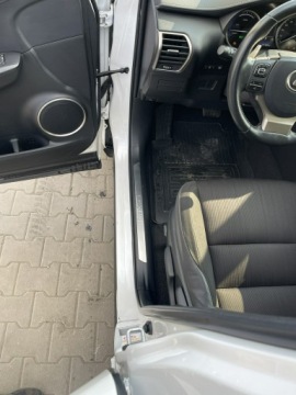 Lexus NX I SUV Facelifting 300h 197KM 2018 Lexus NX 300H Hybryda Automat 197KM, zdjęcie 6