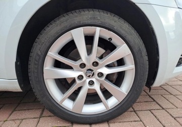 Skoda Octavia III Liftback Facelifting 2.0 TDI 150KM 2019 Skoda Octavia STYLE 2.0 TDI 150 KM Czujniki Tempomat LED 2.0 Diesel, zdjęcie 12