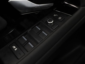 Land Rover Range Rover Evoque II SUV 2.0 Td4 150KM 2020 Land Rover Range Rover Evoque LIFT 2.0d, zdjęcie 32