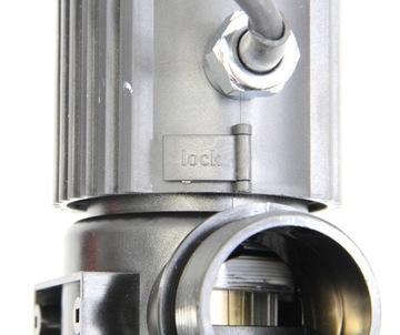 УФ-ЛАМПА ДЛЯ УДАЛЕНИЯ ВОДОРОЛЕЙ ОБЪЕМОМ ДО 11000Л UV-C 11ВТ CUV