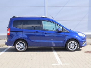 Ford Tourneo Courier I Mikrovan Facelifting 1.5 Duratorq TDCi 100KM 2018 Ford Tourneo Courier 1.5 TDCI, Salon Polska, zdjęcie 5