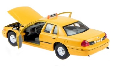 МОДЕЛЬ FORD CROWN VICTORIA МЕТАЛЛ ВЕЛЛИ 1:24 ТАКСИ
