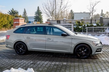 Skoda Superb III Kombi Facelifting 2.0 TDI SCR 200KM 2021 Skoda Superb 2.0 TDI SCR Sportline DSG, zdjęcie 4