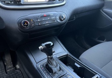 Kia Sorento III SUV 2.0 CRDi 185KM 2015 Kia Sorento 2.0 CRDI M aut Salon PL ASO Toyota Mikolajczak Leszno, zdjęcie 19