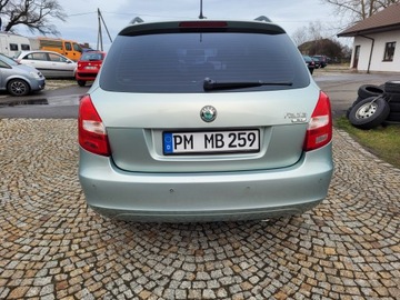 Skoda Fabia II Kombi 1.4 i 16V 85KM 2009 Skoda Fabia II KLIMA , NOWY ROZRZĄD !!!, zdjęcie 5