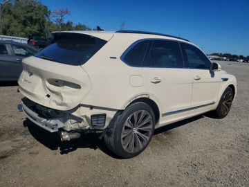 Bentley Bentayga 2021 Bentley Bentayga 2021 4.0 Benzyna 542KM, zdjęcie 3