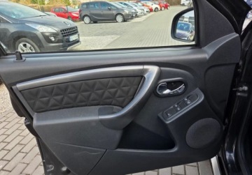 Dacia Duster I SUV Facelifting 1.2 TCe 125KM 2015 Dacia Duster 1.2Benz.125KM 6Bieg.Klima Navi Bluetooth Parktronic Faktura G, zdjęcie 31