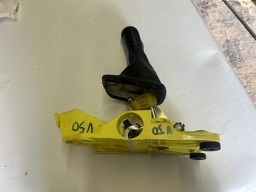 VOLVO V50 2.0 D ИЗБИРАТЕЛЬ ПЕРЕДАЧ