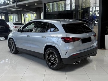 Mercedes GLA II Off-roader Facelifting 2.0 220 190KM 2025 MERCEDES-BENZ GLA 220 4-Matic AMG Line 2.0 (190KM) 2025, zdjęcie 1